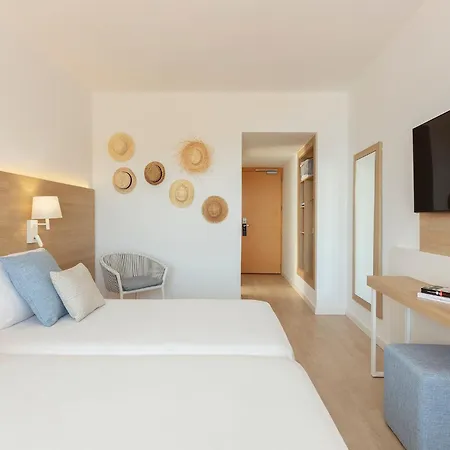 Cala Font 호텔 살루