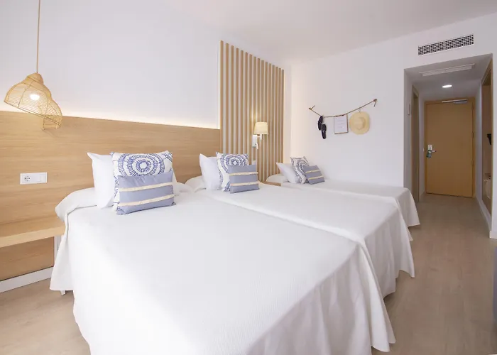 Szálloda Cala Font 4*