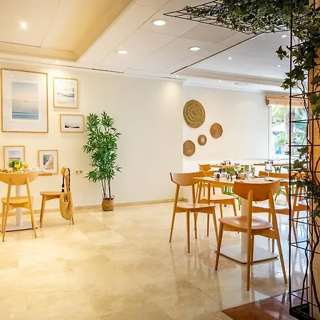 Hotel Cala Font