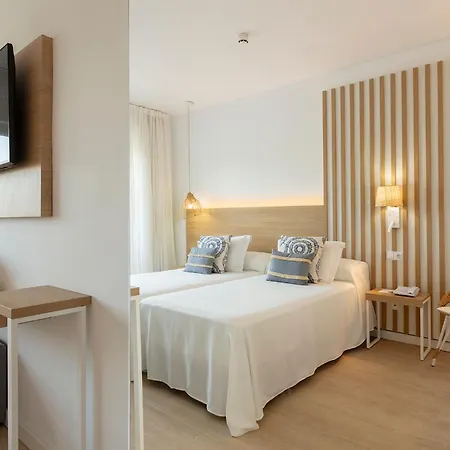 Hotel Cala Font