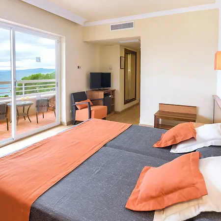 Cala Font Hotel 4*